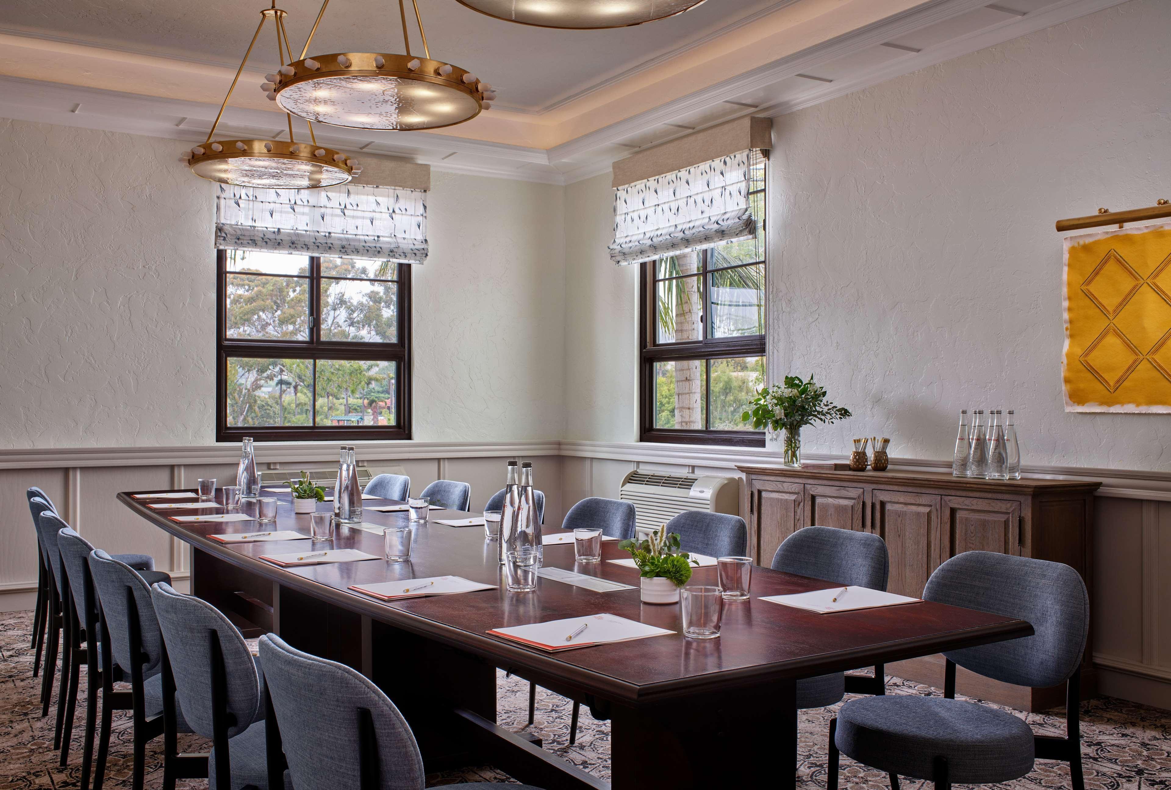 Mar Monte Hotel, In The Unbound Collection By Hyatt Santa Barbara Bagian luar foto