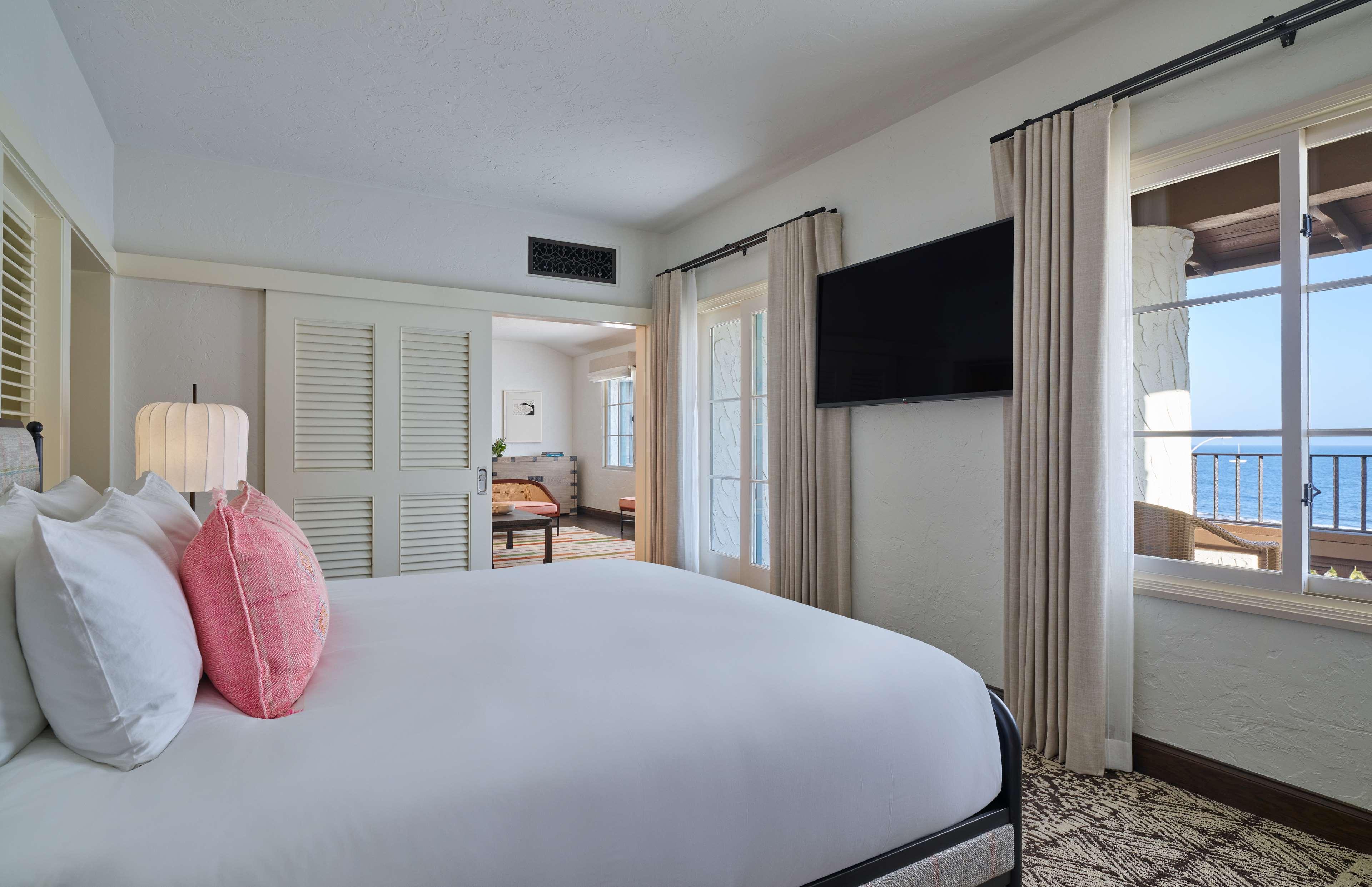Mar Monte Hotel, In The Unbound Collection By Hyatt Santa Barbara Bagian luar foto